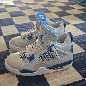 Nike Jordan 4 military blue